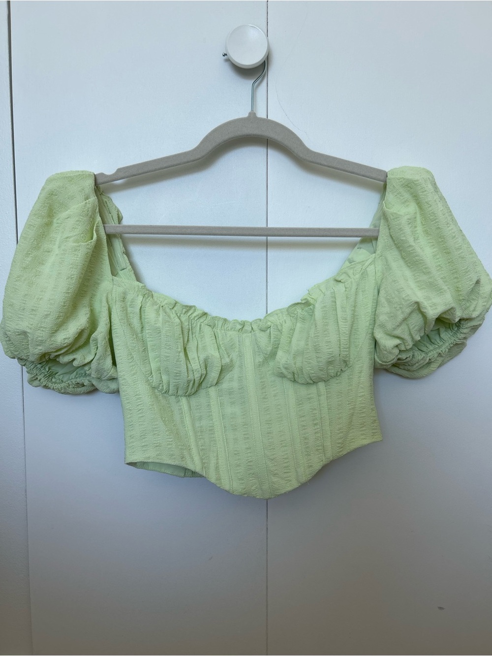 Astr Puff Sleeve Cropped Top in Light Green